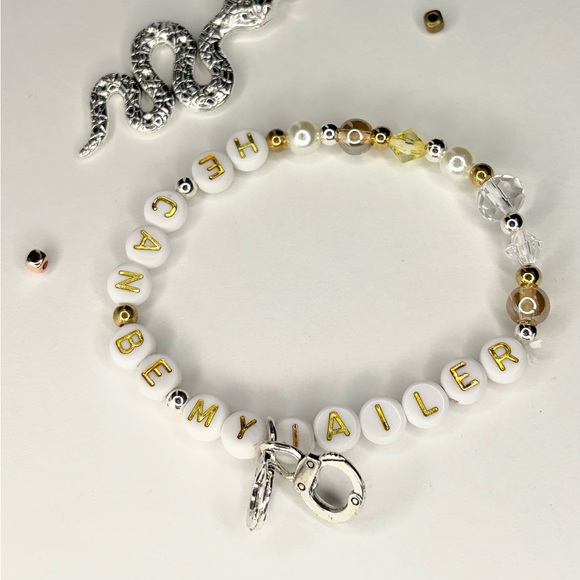 Taylor Swift White and Gold Beaded Bracelet with Handcuff Charm - Picture 1 of 1